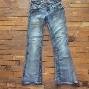 Women’s Wallflower Jeans